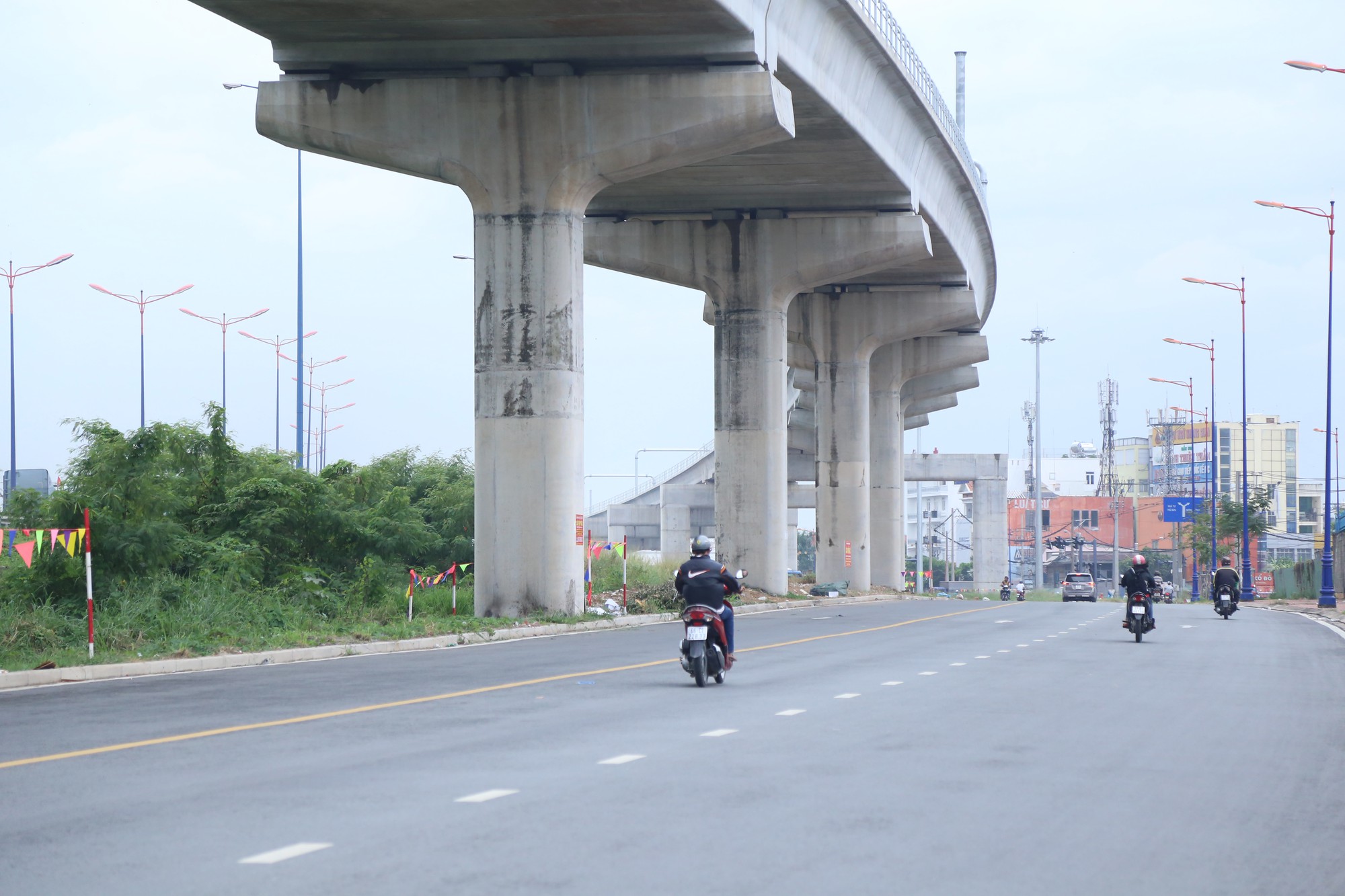 Yêu cầu xử lý tập thể, cá nhân vi phạm ở tuyến metro số 1