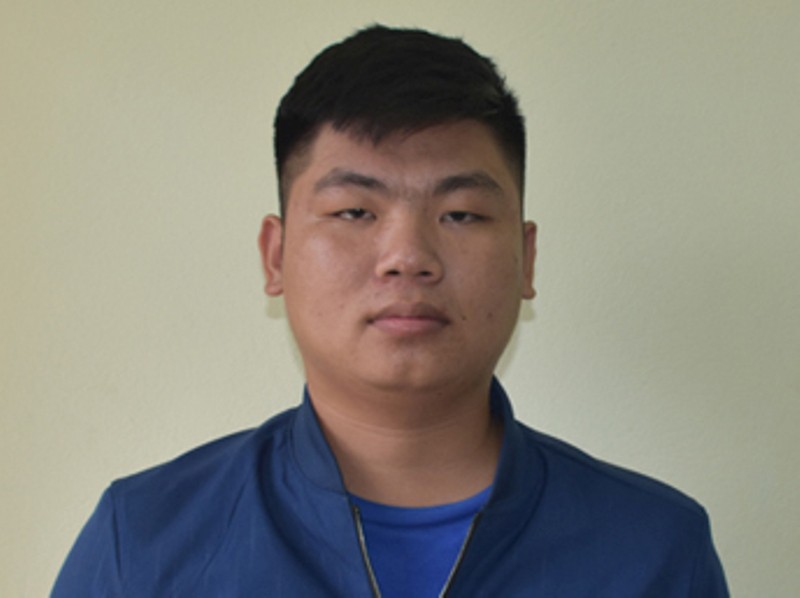 Mang ph&aacute;o tới đ&aacute;m cưới đốt nổ tưng bừng, nam thanh ni&ecirc;n bị khởi tố - Ảnh 1.