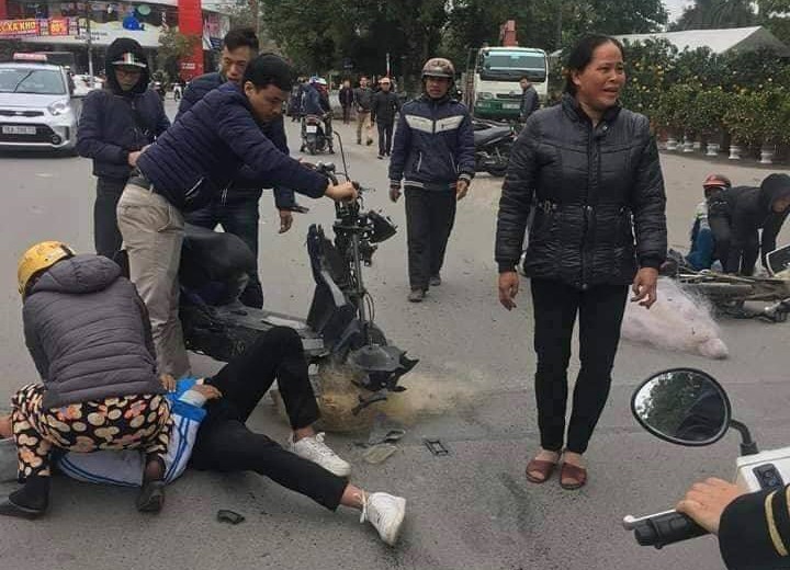 Thực hư việc CSGT Thanh Hóa "quăng lưới" trúng học sinh té ngã