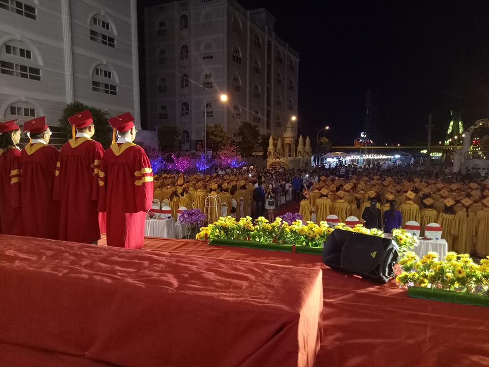 Trường đại học ngo&agrave;i c&ocirc;ng lập đầu ti&ecirc;n cho ra l&ograve; hơn 200 b&aacute;c sĩ - Ảnh 2.