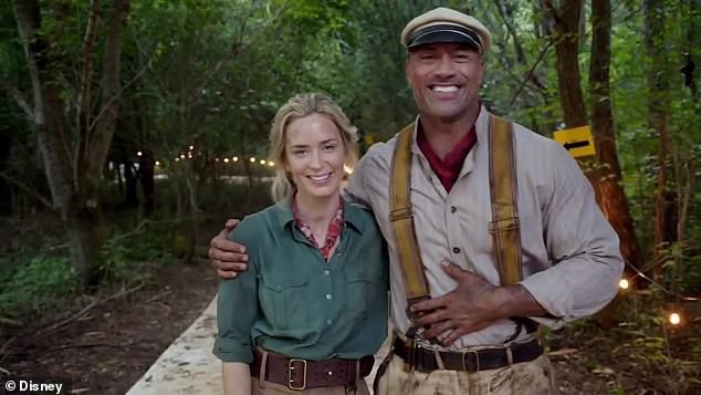 Tranh cãi về chênh lệch thù lao lớn giữa Emily Blunt và The Rock