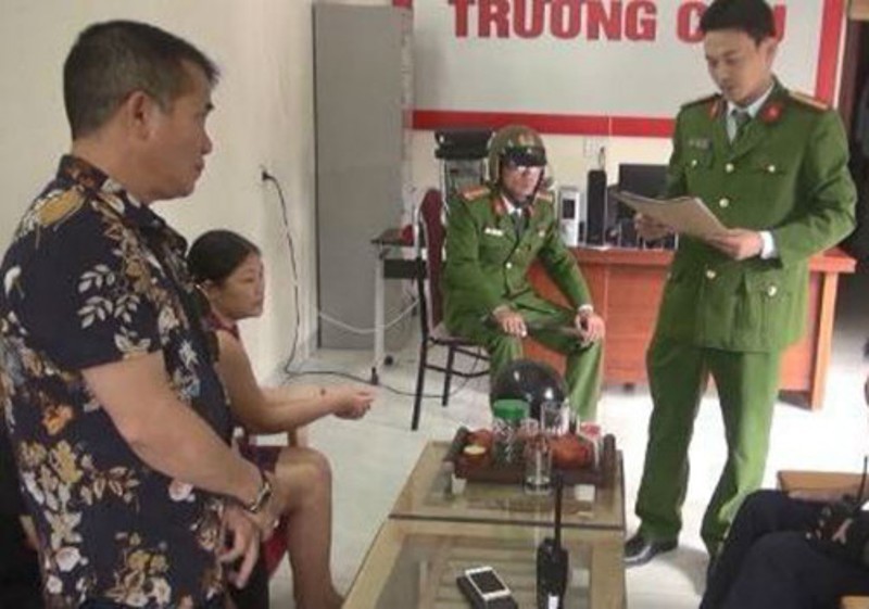 300 cảnh s&aacute;t đồng loạt truy qu&eacute;t 32 điểm t&iacute;n dụng đen ở Thanh H&oacute;a - Ảnh 1.