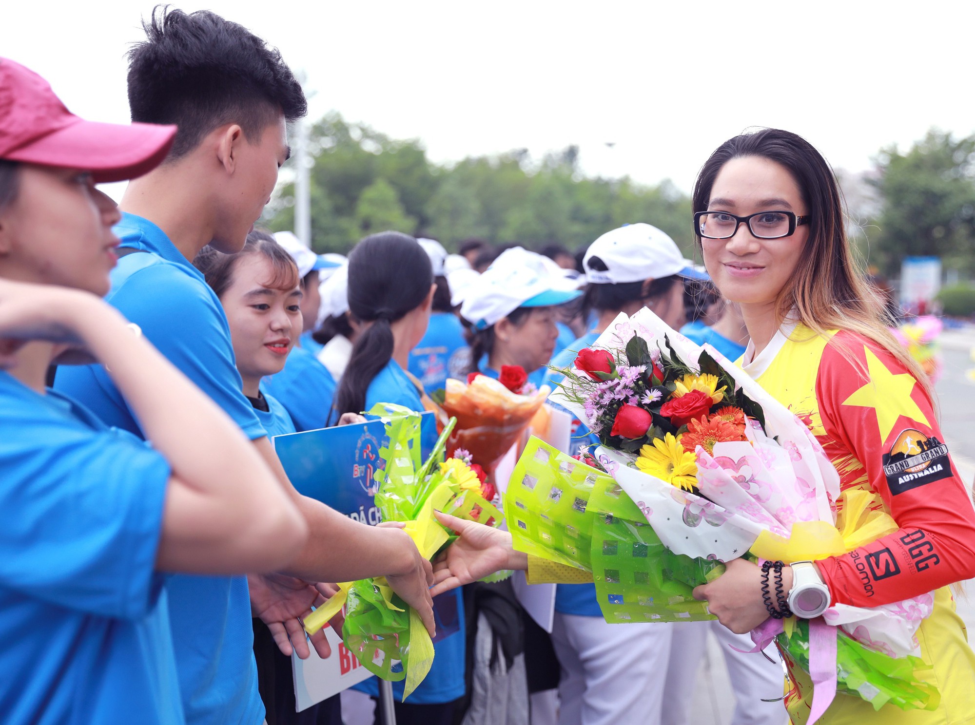 Hơn 8.000 người tham dự giải việt dã Chào năm mới - Ảnh 3.
