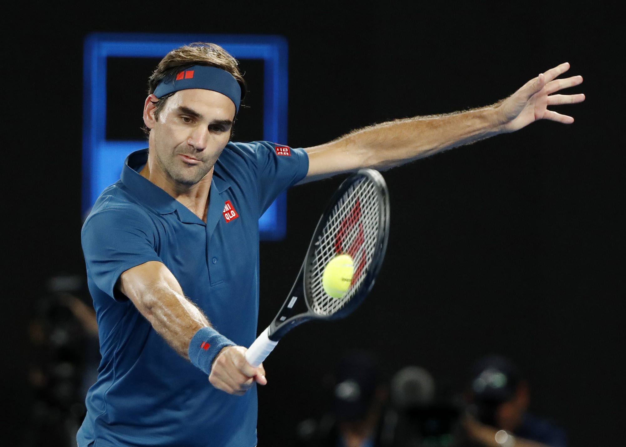 Sốc! Federer bị loại ở v&ograve;ng 4 Giải &Uacute;c mở rộng - Ảnh 1.
