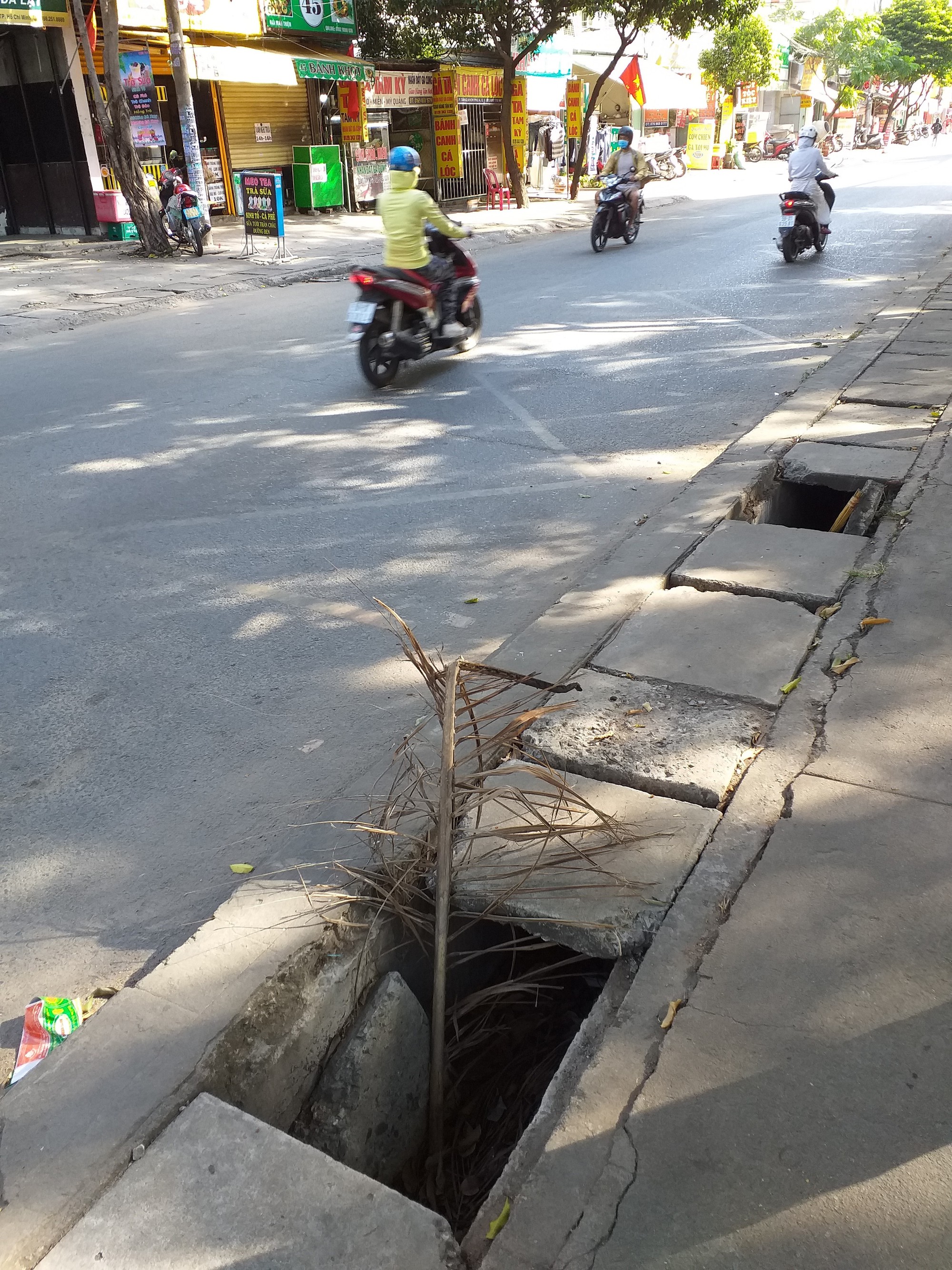 "Bẫy" trên đường