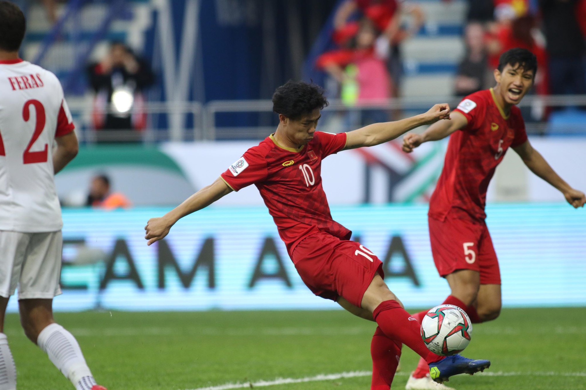 Clip: Loại Jordan 4-2 tr&ecirc;n chấm 11 m, Việt Nam hi&ecirc;n ngang v&agrave;o tứ kết - Ảnh 7.