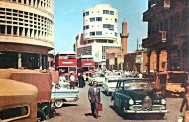 H&aacute; hốc mồm với qu&aacute; khứ của Iraq, Zimbabwe, Mali... - Ảnh 6.
