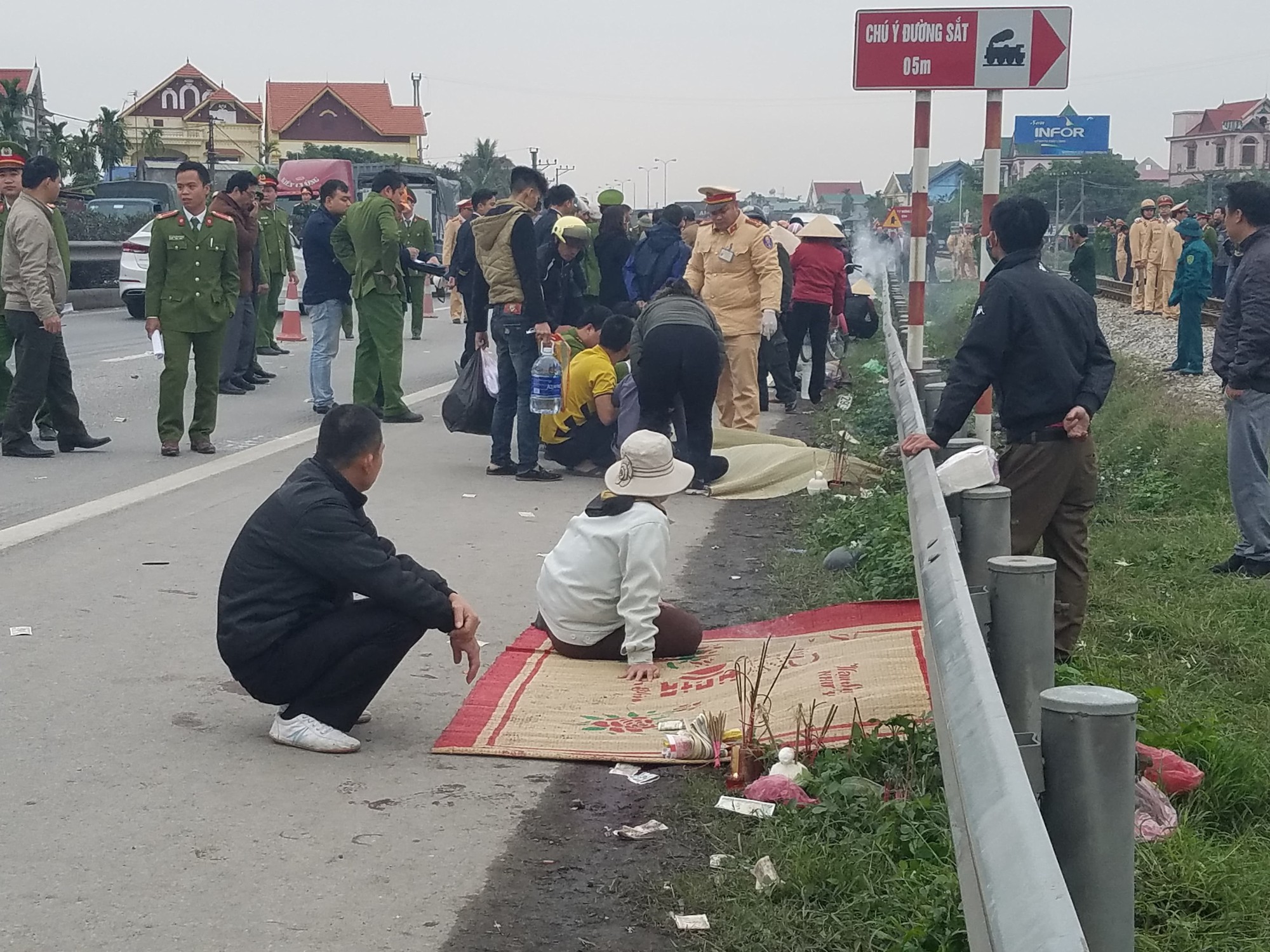 T&agrave;i xế g&acirc;y ra vụ tai nạn thảm khốc 8 người chết ở Hải Dương khai g&igrave;? - Ảnh 2.