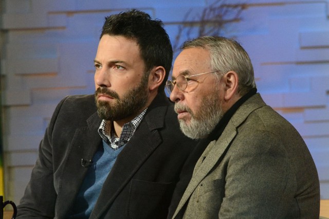 Ben Affleck tưởng niệm người tạo nguồn cảm hứng giúp đoạt Oscar