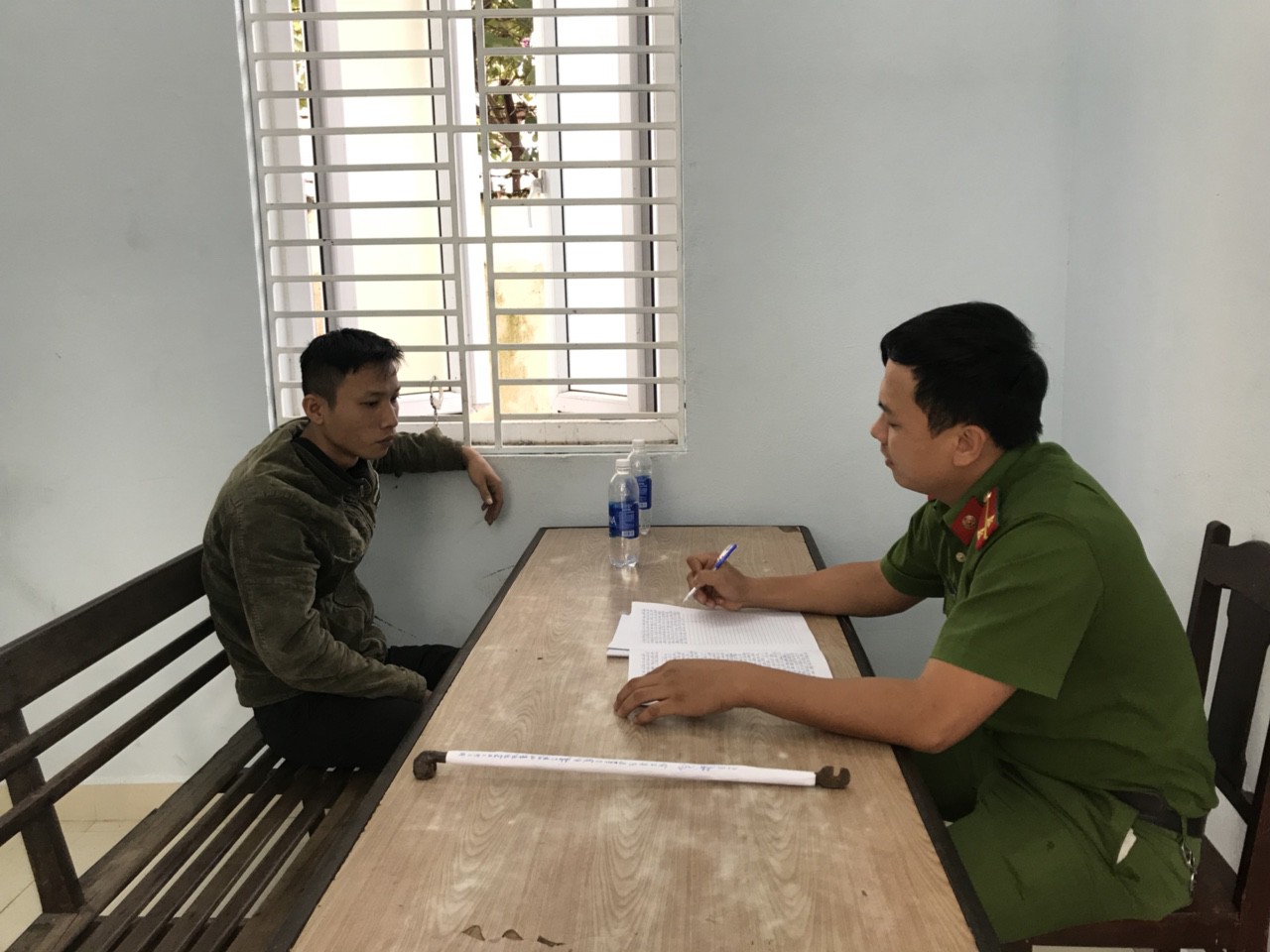 Đ&agrave; Nẵng: Bắt đối tượng đột nhập c&ocirc;ng ty để trộm hơn 160 triệu đồng - Ảnh 1.