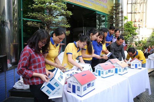 PNJ hướng về người nghèo