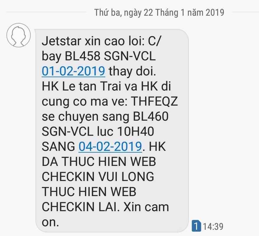 Bay dịp Tết, một h&agrave;nh kh&aacute;ch nhận được th&ocirc;ng b&aacute;o l&ugrave;i chuyến bay 3 ng&agrave;y - Ảnh 1.