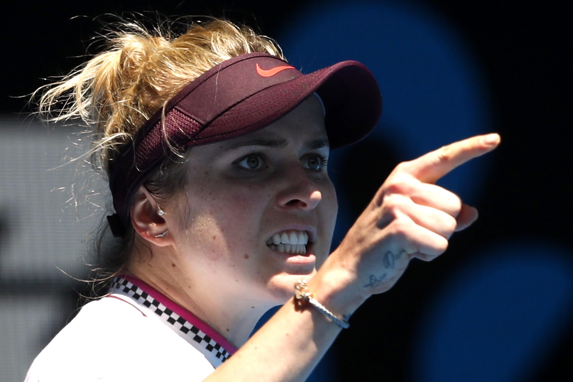 Ch&ugrave;m ảnh: Chấn thương khiến mỹ nh&acirc;n Svitolina gục ng&atilde; trước Osaka - Ảnh 11.