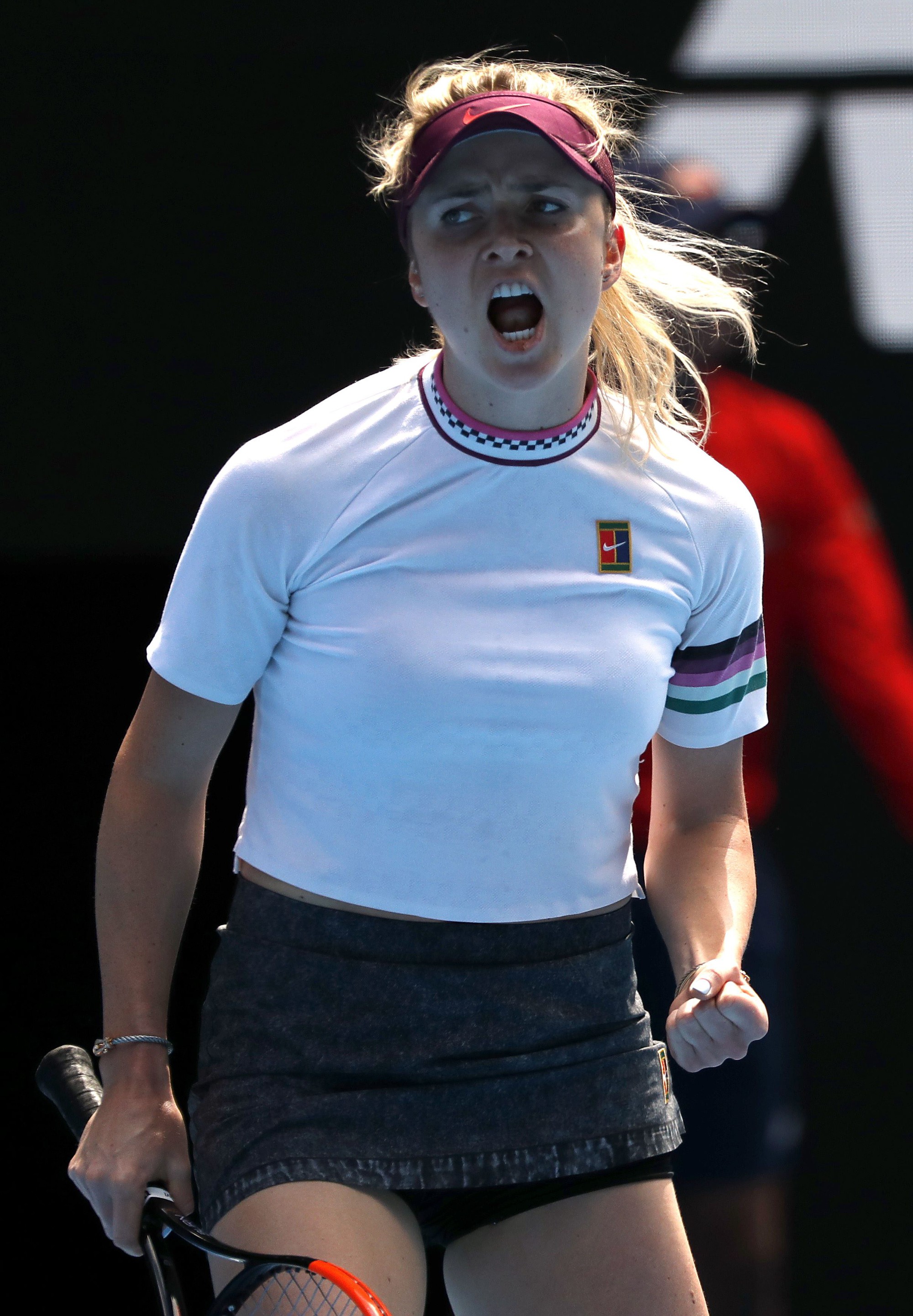 Ch&ugrave;m ảnh: Chấn thương khiến mỹ nh&acirc;n Svitolina gục ng&atilde; trước Osaka - Ảnh 4.