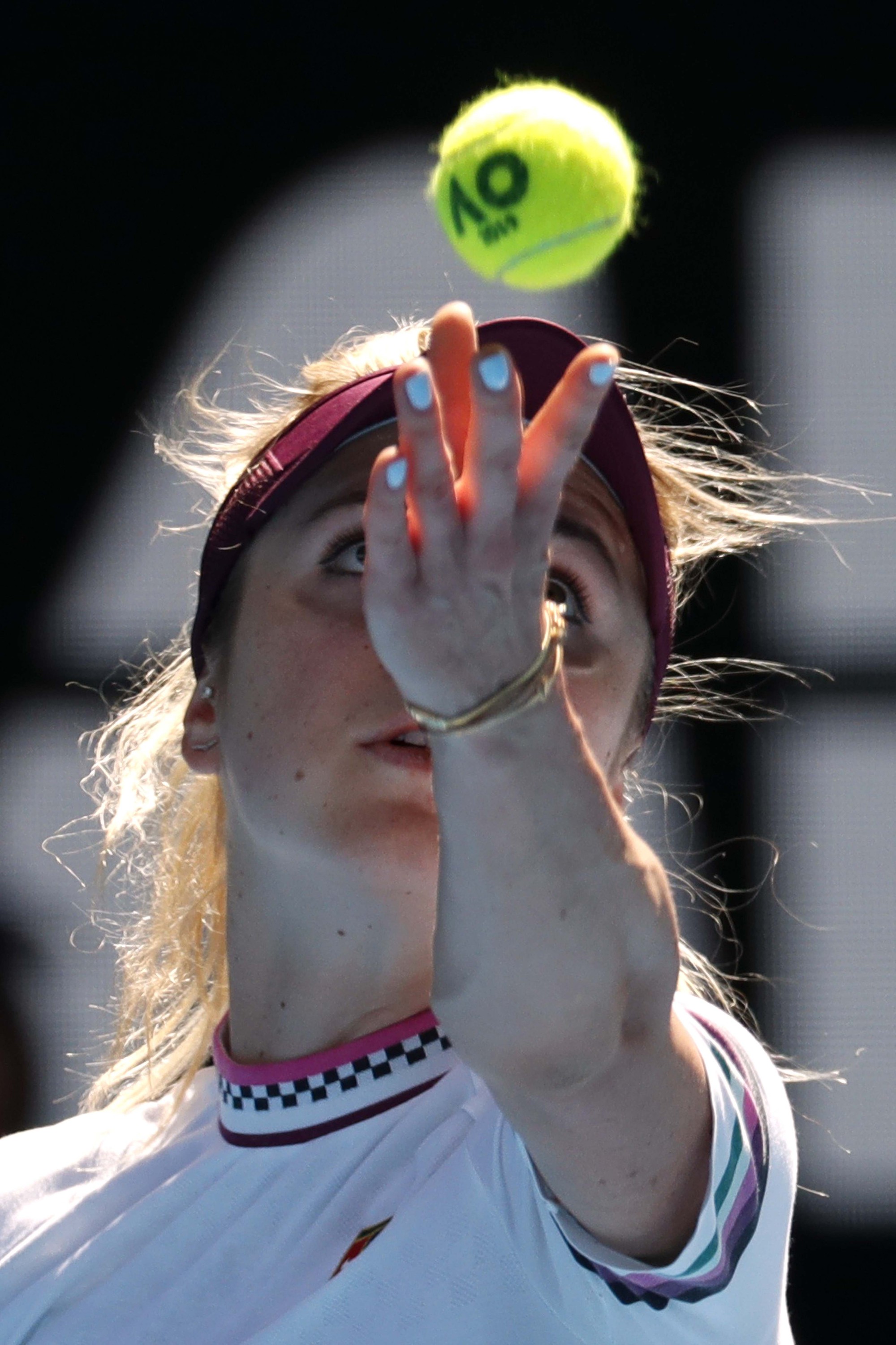 Ch&ugrave;m ảnh: Chấn thương khiến mỹ nh&acirc;n Svitolina gục ng&atilde; trước Osaka - Ảnh 3.
