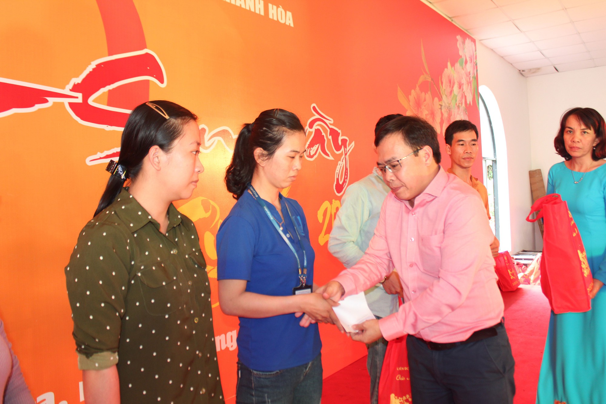 Chương trình “Xuân nhân ái - Tết yêu thương”: Chung tay xoa dịu nỗi đau