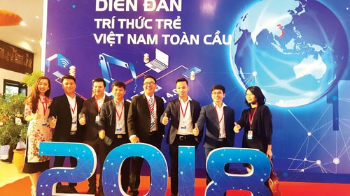 Quê mẹ thôi thúc trở về