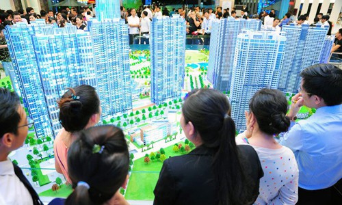 Thưởng Tết của môi giới địa ốc thấp nhất 5 năm - Ảnh 1.