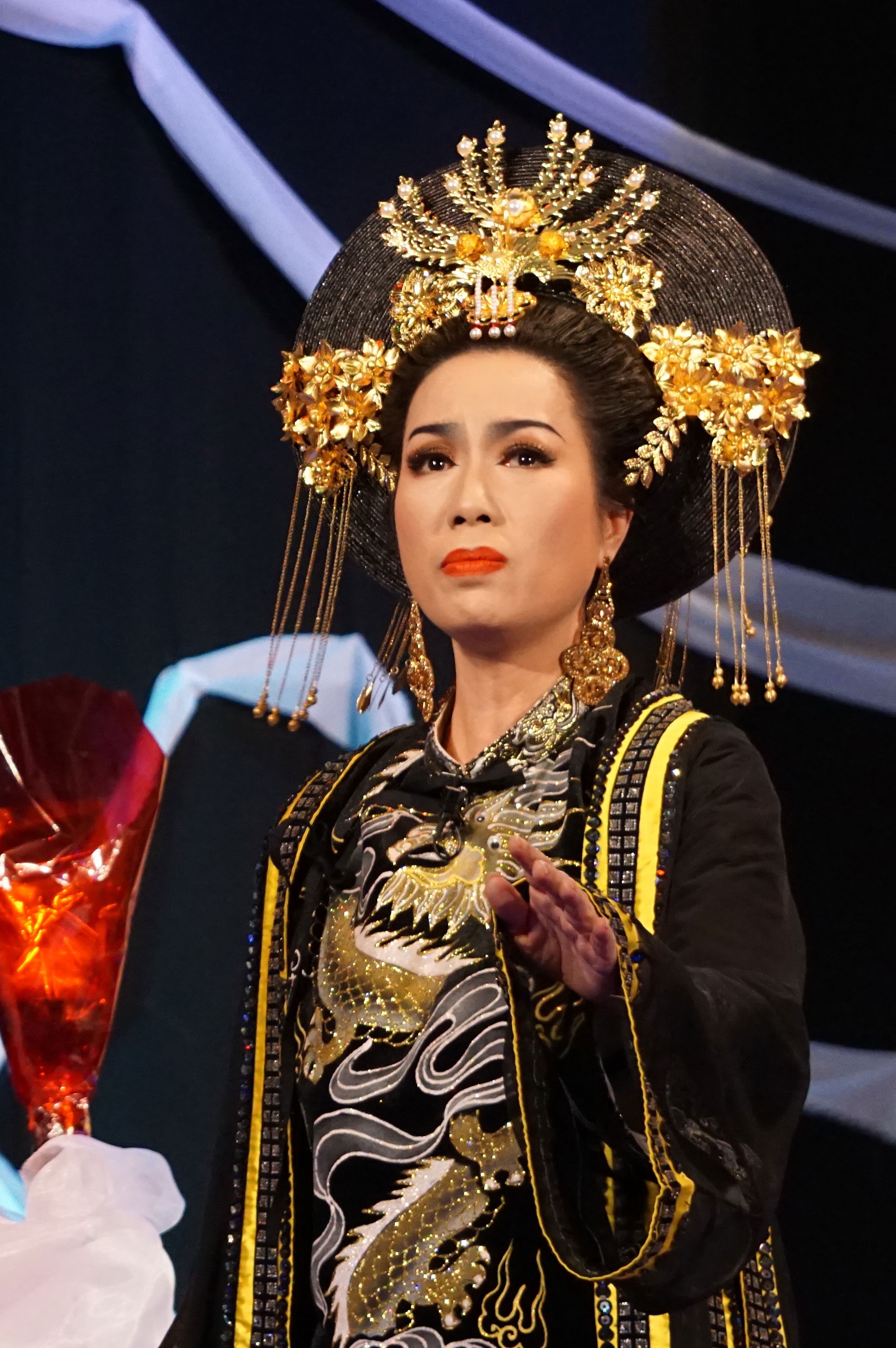 Th&aacute;i hậu Dương V&acirc;n Nga: Từ lịch sử đến nghệ thuật - Ảnh 4.