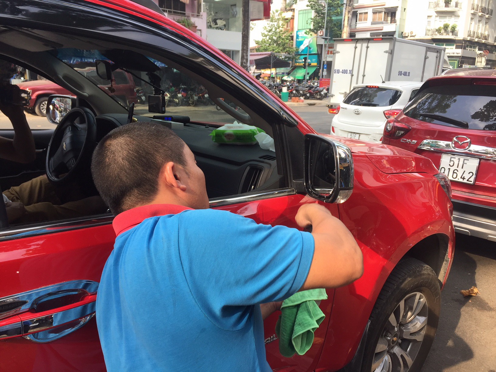 Tốn bạc triệu làm đẹp xe ăn Tết - Ảnh 2.