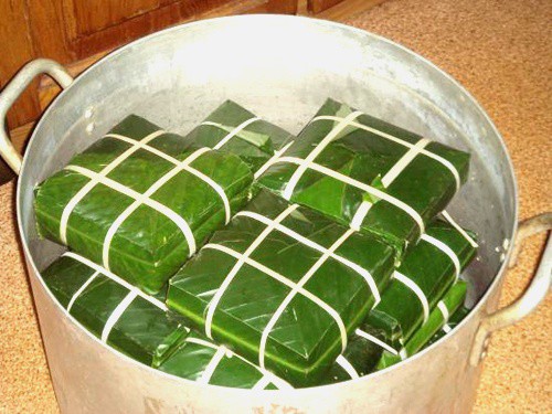 Hướng dẫn c&aacute;ch g&oacute;i b&aacute;nh chưng bằng khu&ocirc;n v&ocirc; c&ugrave;ng đẹp mắt - Ảnh 7.