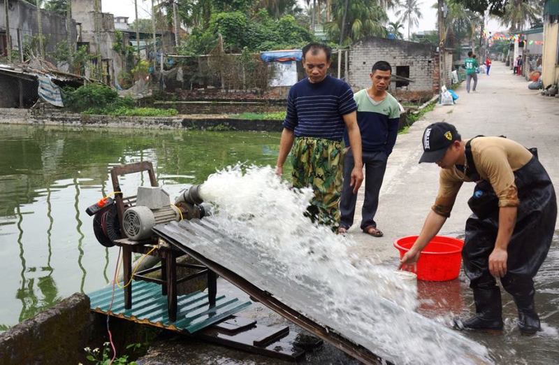 Nhộn nhịp ở l&agrave;ng nu&ocirc;i c&aacute; ch&eacute;p đỏ &ldquo;c&otilde;ng&rdquo; &ocirc;ng C&ocirc;ng, &ocirc;ng T&aacute;o về trời - Ảnh 2.