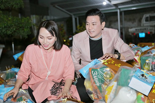 Nghệ sĩ tất bật lo cho người nghèo - Ảnh 7.