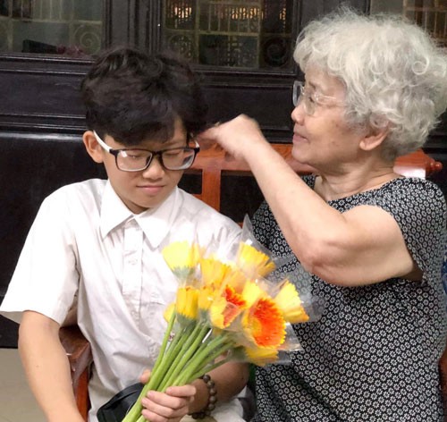 Gặp bà cháu Thiện Nhân