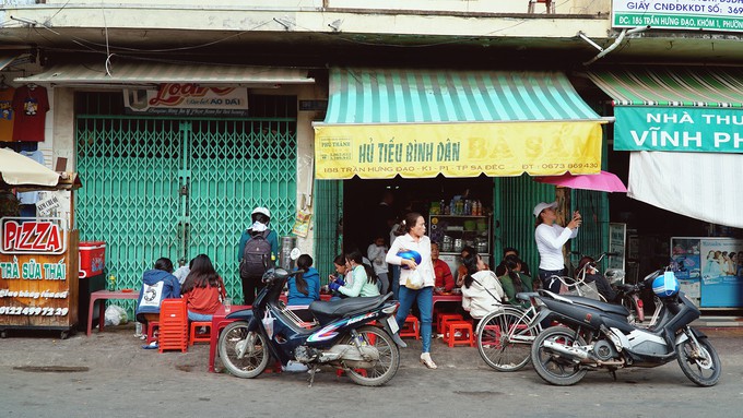 T&ocirc; hủ tiếu gi&aacute; 7.000 đồng nức tiếng Sa Đ&eacute;c hơn 50 năm - Ảnh 1.