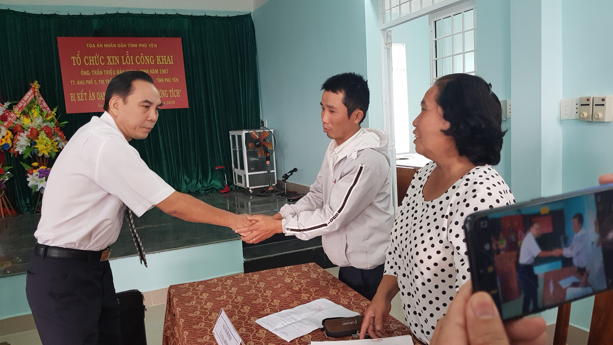 Bảo vệ cha, 1 thanh niên bị TAND Phú Yên kết án oan 1 năm 6 tháng tù