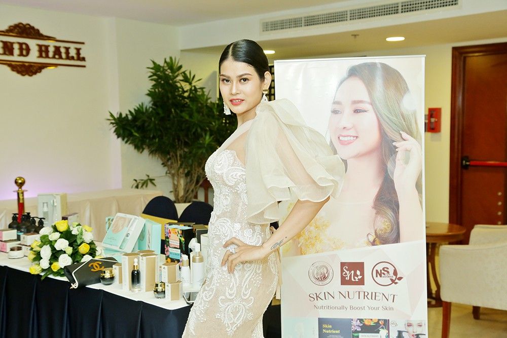 Ca sĩ Sơn Tuyền giữ mãi nét thanh xuân với mỹ phẩm Skin Nutrient - Ảnh 4.