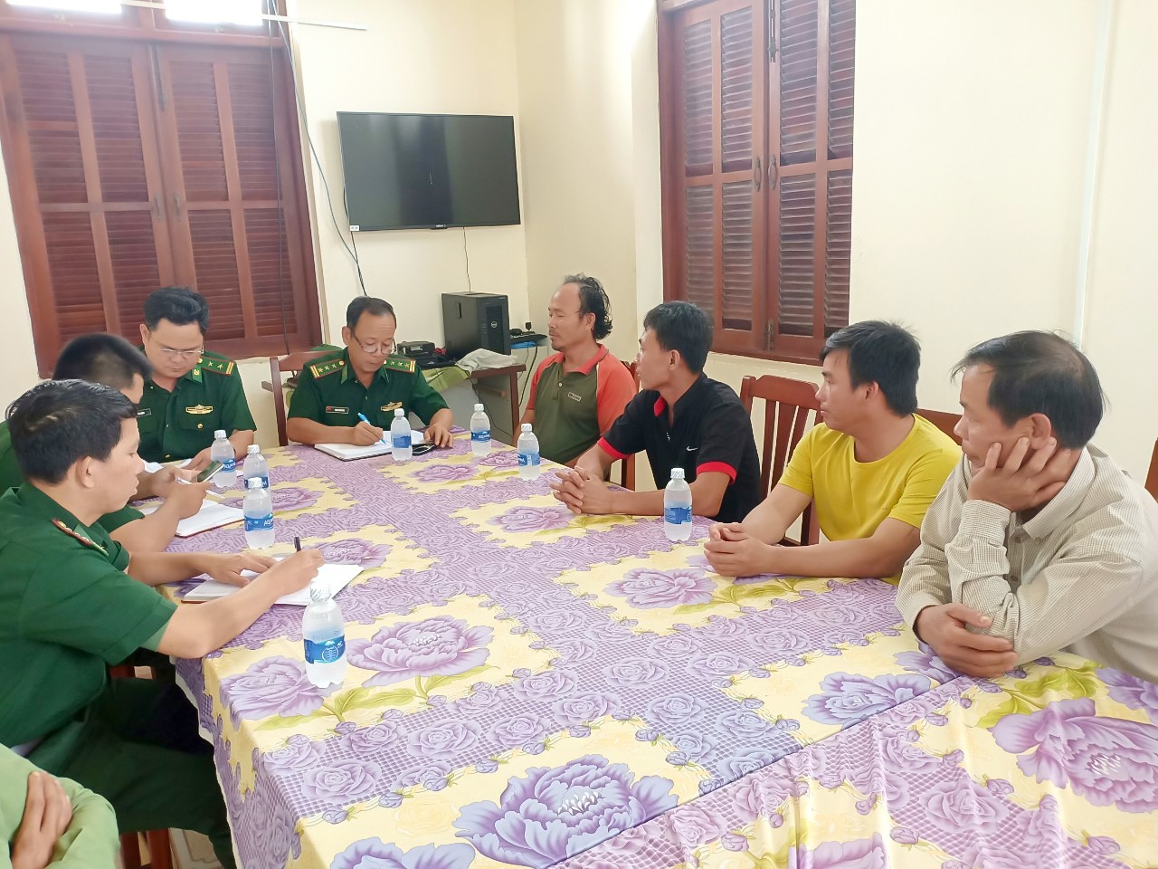Ch&igrave;m t&agrave;u c&aacute;, 5 người tho&aacute;t chết, 1 người mất t&iacute;ch - Ảnh 1.
