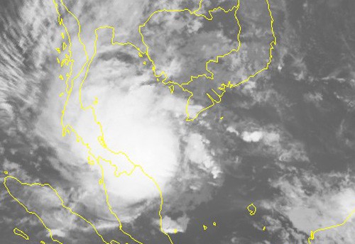 B&atilde;o số 1 giật cấp 11 c&aacute;ch mũi C&agrave; Mau 240 km, T&acirc;y Nam Bộ mưa diện rộng - Ảnh 2.