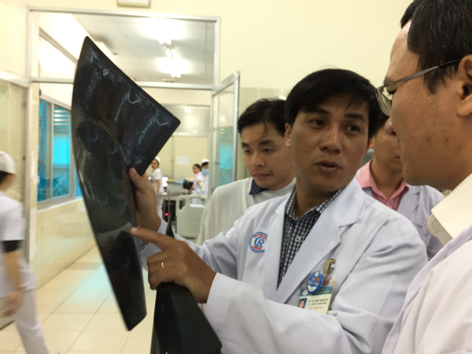 Tai nạn kinh hoàng tại Long An: Khẩn cấp kiểm tra ma túy trong máu giới tài xế - Ảnh 1.
