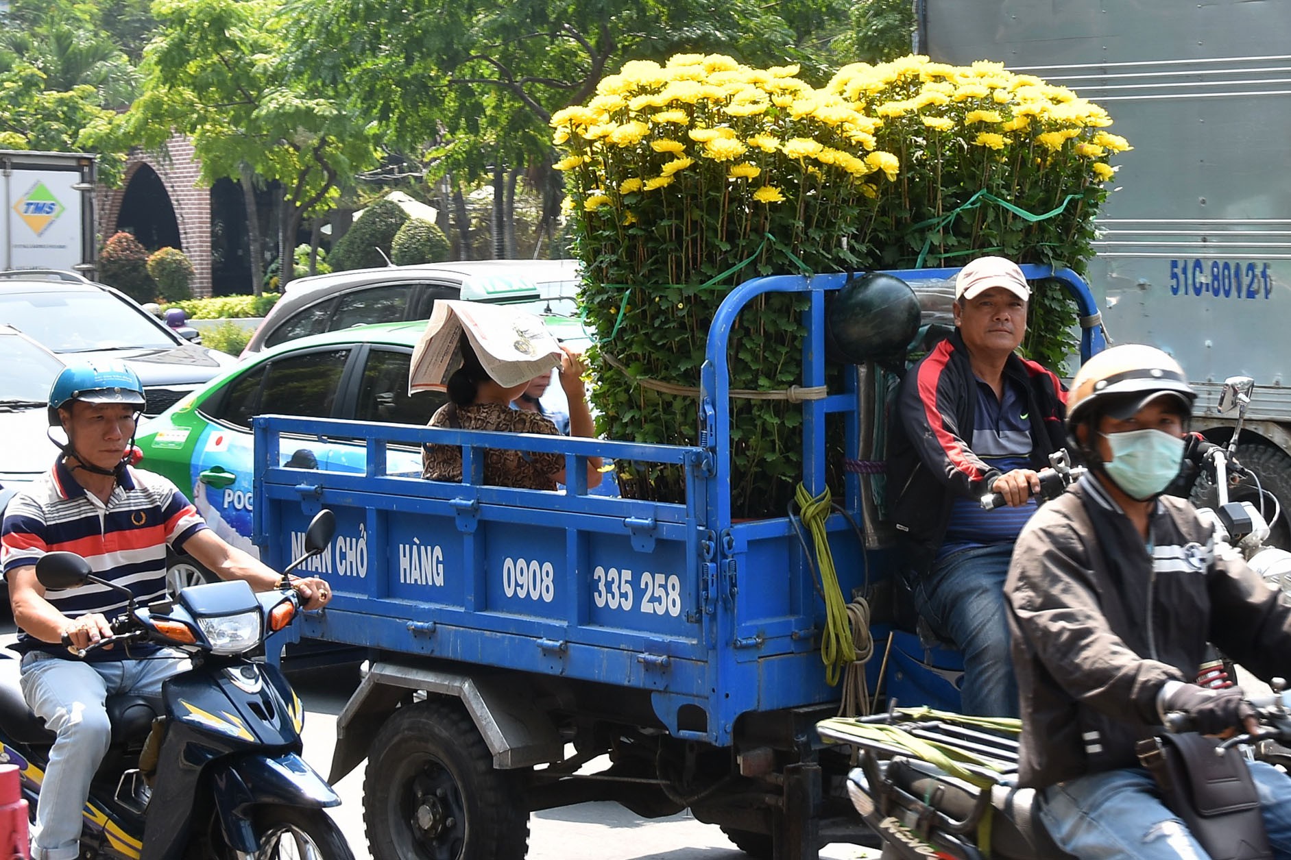 Chợ hoa Tết Bến B&igrave;nh Đ&ocirc;ng ng&agrave;y c&agrave;ng đ&igrave;u hiu d&ugrave; cận Tết - Ảnh 16.