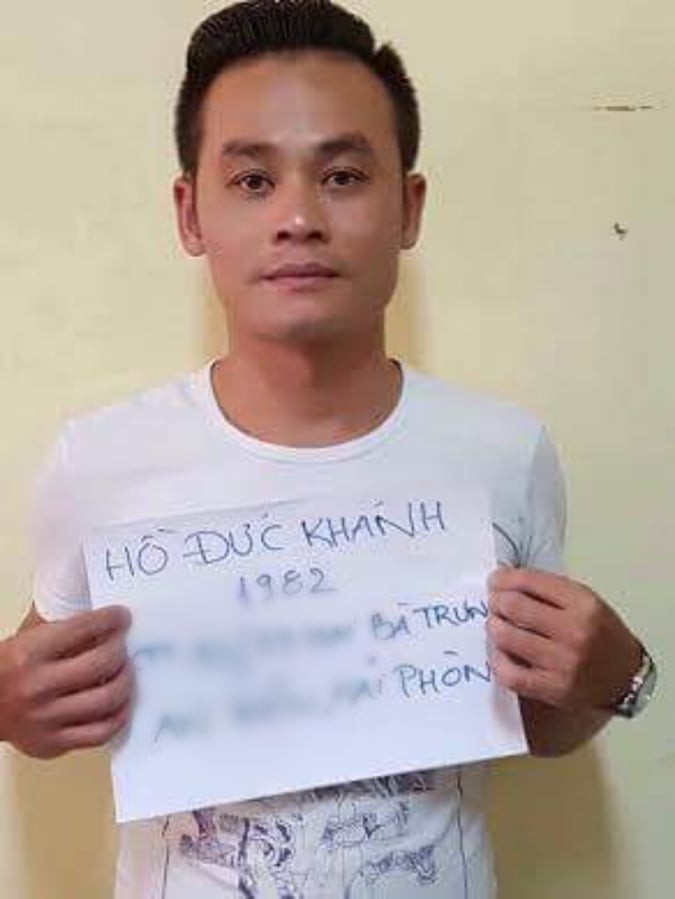 Tr&ugrave;m t&iacute;n dụng đen ở quận 10 sa lưới c&ocirc;ng an - Ảnh 2.