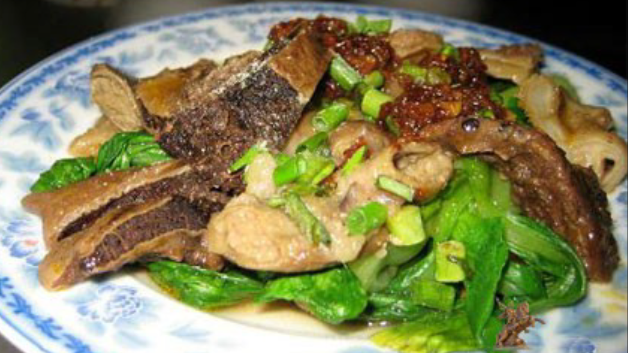 Hấp dẫn món gié bò Bình Định - Ảnh 1.