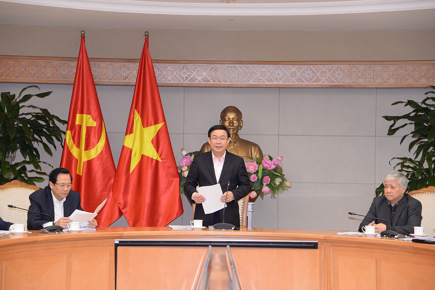 Triển khai gói tín dụng ngàn tỉ "sáng vay, chiều nhận tiền" để đấu "tín dụng đen"
