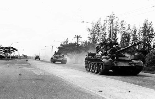 40 năm chiến thắng chiến tranh bảo vệ biên giới Tây Nam: Cuộc chiến tranh bắt buộc