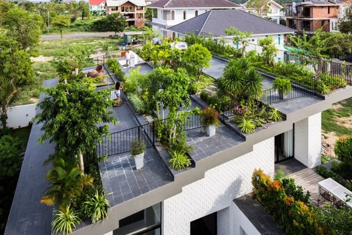Những thiết kế vườn tr&ecirc;n s&acirc;n thượng đẹp m&aacute;t mắt - Ảnh 4.