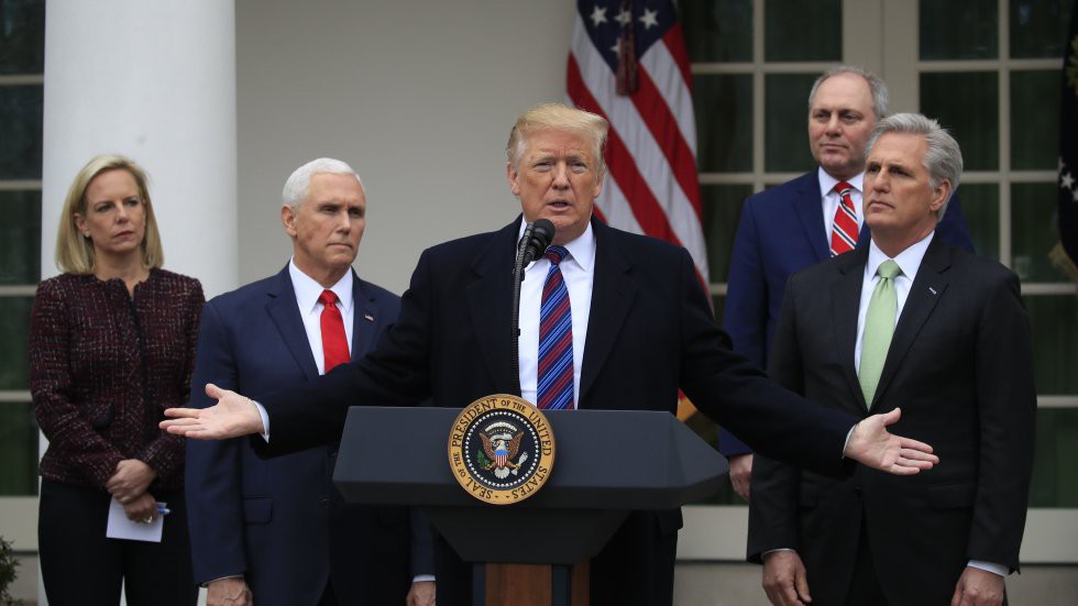 Ông Trump dọa đóng cửa chính phủ trong “nhiều năm” - Ảnh 1.