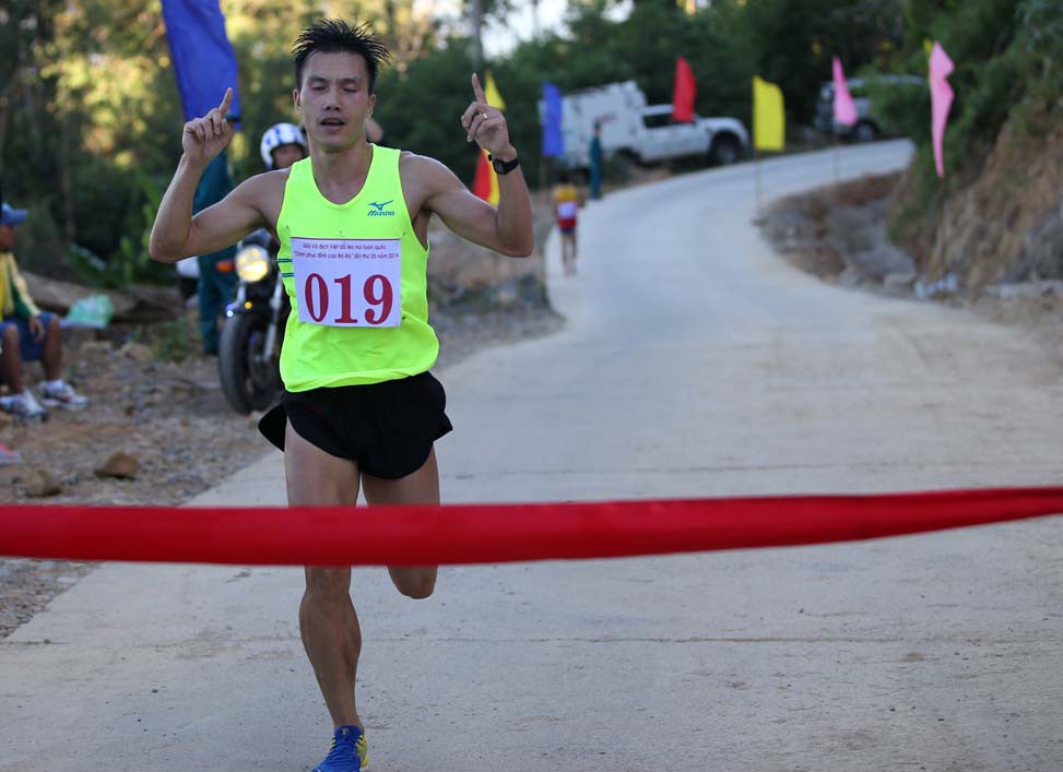 Giải việt dã leo núi Chinh phục đỉnh Bà Rá 2019: Quân đội giành trọn ngôi đầu hệ đội tuyển