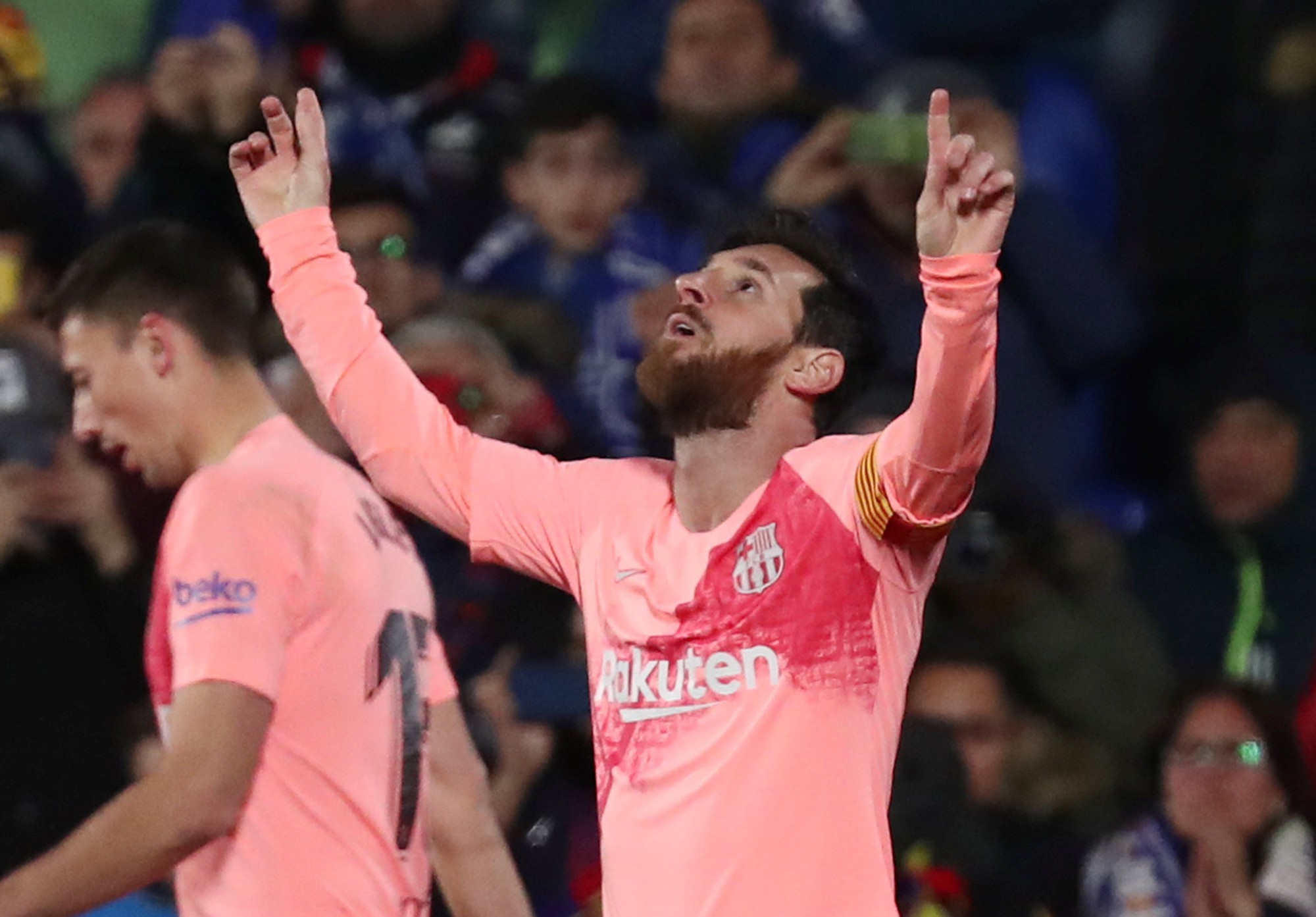 Messi và Suarez giúp Barcelona gia tăng cách biệt với nhóm sau