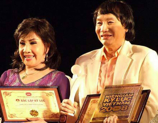 Minh Vương, Lệ Thủy, Ngọc Giàu, Hồng Nga hội ngộ Vọng trăng xưa - Ảnh 1.
