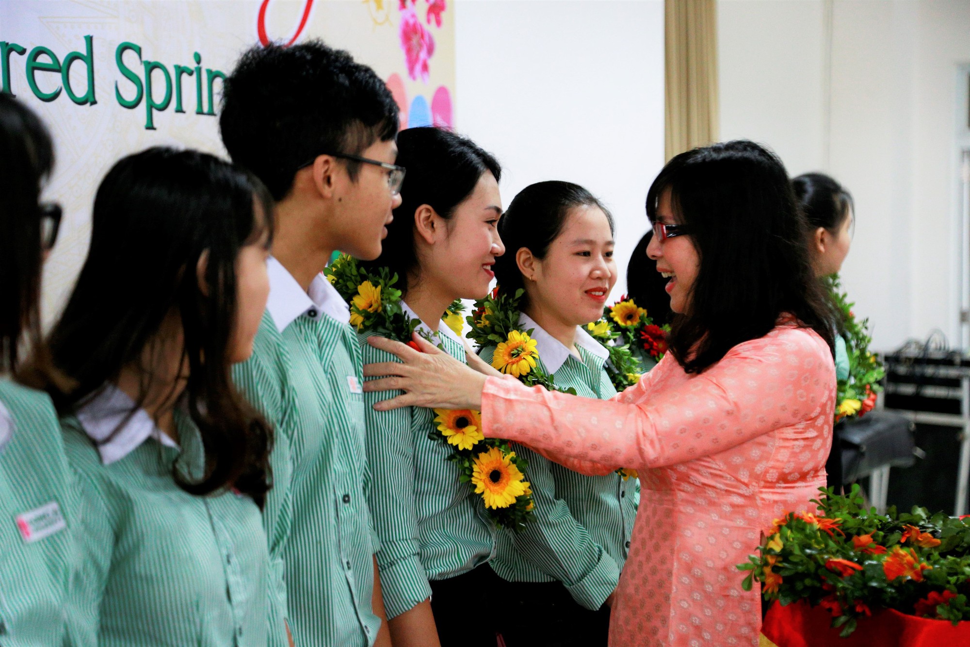 Đại học Đông Á: Trao tặng 233 vé xe Tết cho  sinh viên khó khăn