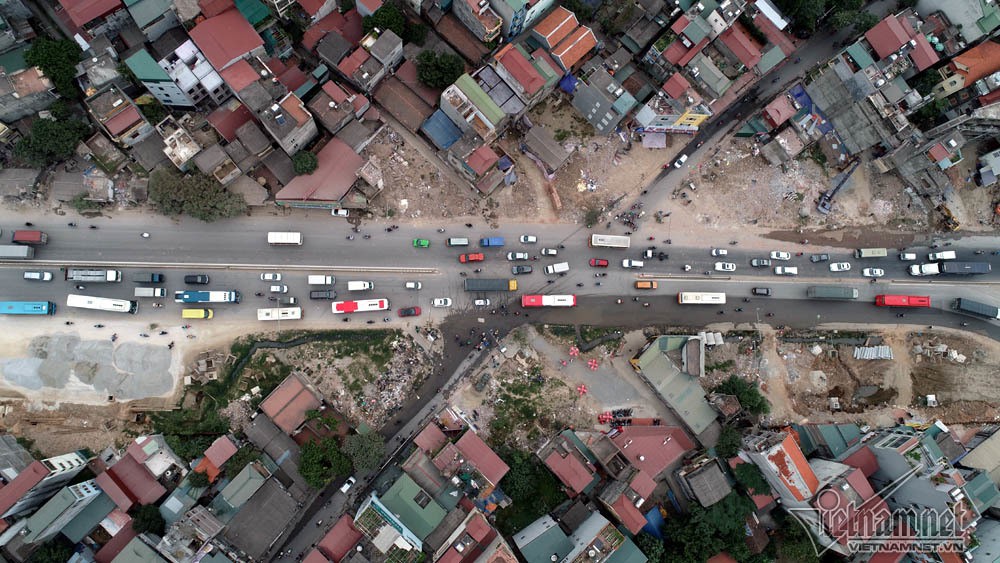 Nhiều nh&agrave; si&ecirc;u kỳ dị tr&ecirc;n đường ng&agrave;n tỉ ở thủ đ&ocirc; - Ảnh 15.