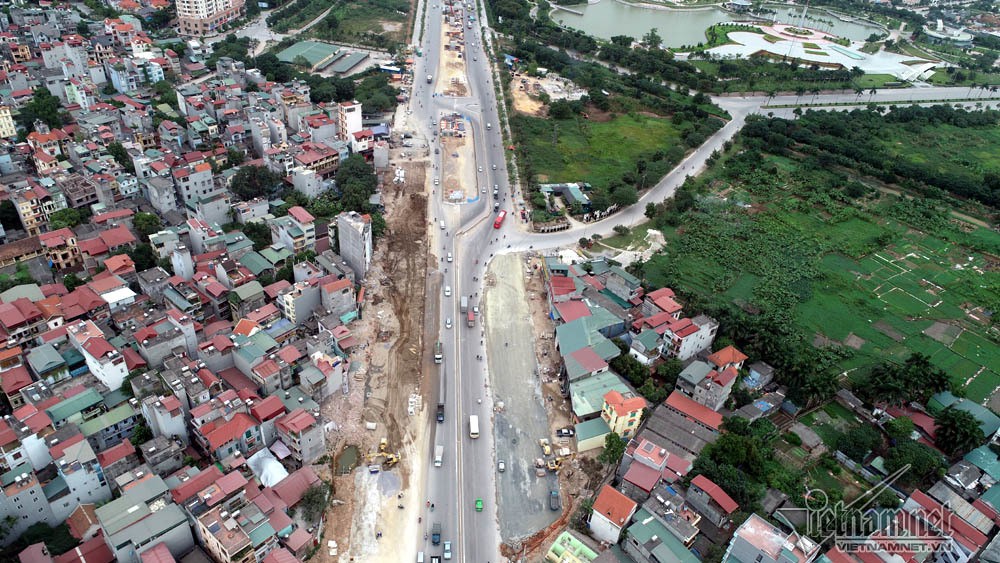 Nhiều nh&agrave; si&ecirc;u kỳ dị tr&ecirc;n đường ng&agrave;n tỉ ở thủ đ&ocirc; - Ảnh 16.