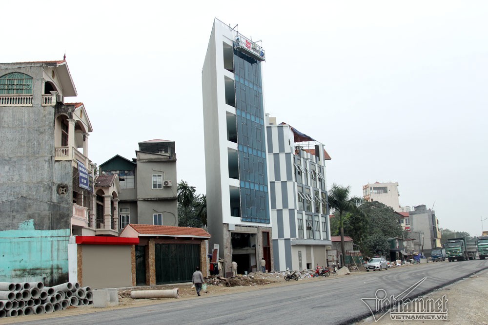 Nhiều nh&agrave; si&ecirc;u kỳ dị tr&ecirc;n đường ng&agrave;n tỉ ở thủ đ&ocirc; - Ảnh 10.