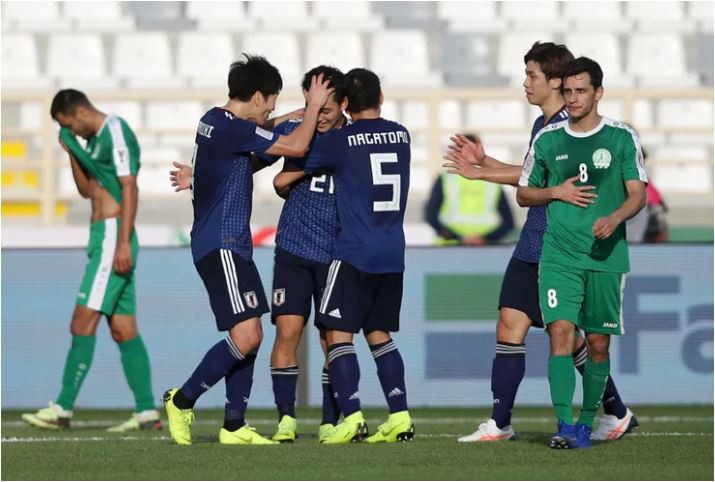 Ngược d&ograve;ng thắng 3-2, Nhật Bản vất vả khởi đầu Asian Cup 2019 - Ảnh 3.