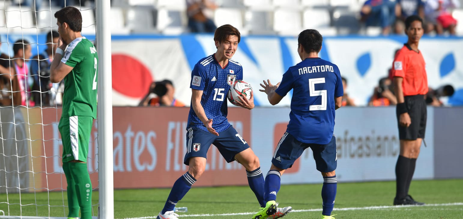 Ngược d&ograve;ng thắng 3-2, Nhật Bản vất vả khởi đầu Asian Cup 2019 - Ảnh 4.